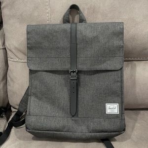 🎒 HERSCHEL CITY MID VOLUME BACKPACK 🎒